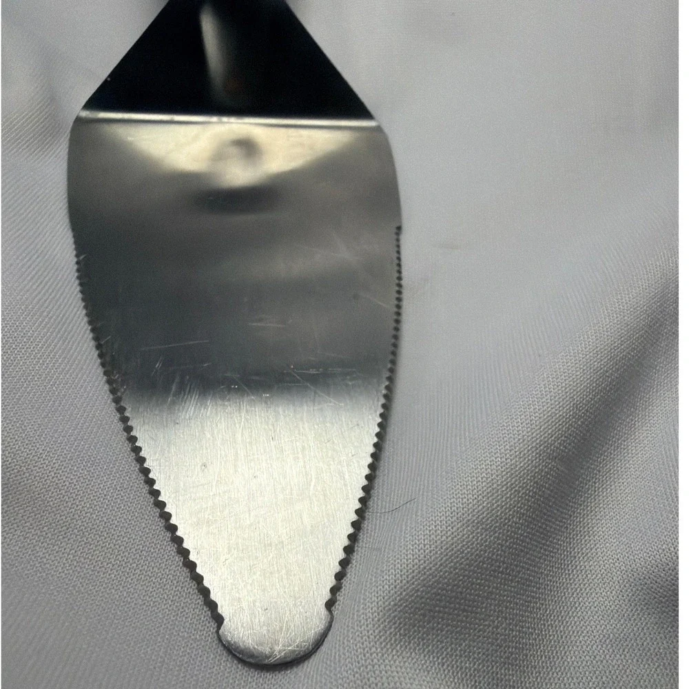 OXO‎ Good Grips Steel Pie Server Stainless Steel Serrated Edge Cake Slicer Black